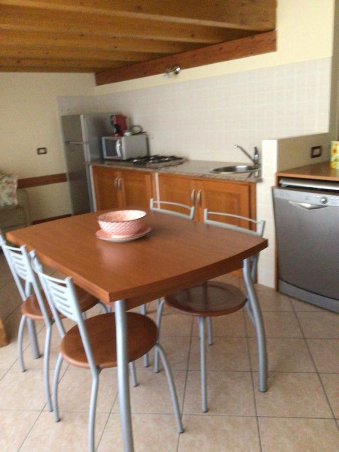 Casale El Galet Apartment Moniga del Garda ภายนอก รูปภาพ